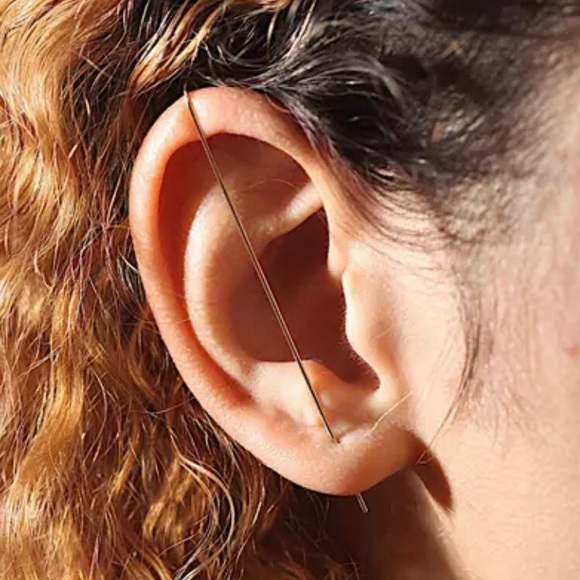 🔵𝟲𝟱%𝗢𝗙𝗙 𝗯𝘂𝗻𝗱𝗹𝗲𝘀 𝟯+🔵 NEW Simple Minimalist Ear Hook Crawler Earring - Picture 10 of 12